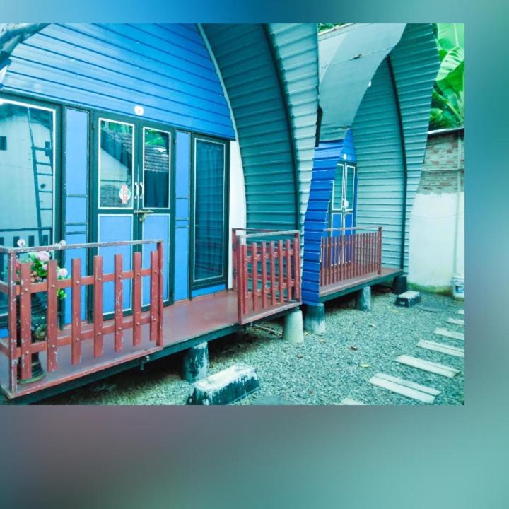 Airport A4 Transit Hub - Eco Chalets คาตุนายากา ภายนอก รูปภาพ