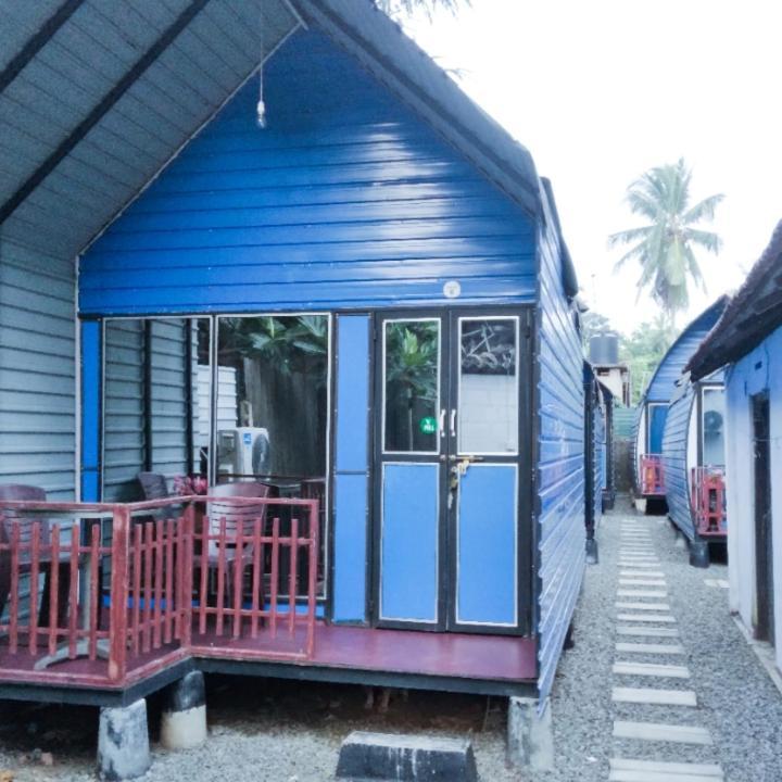 Airport A4 Transit Hub - Eco Chalets คาตุนายากา ภายนอก รูปภาพ